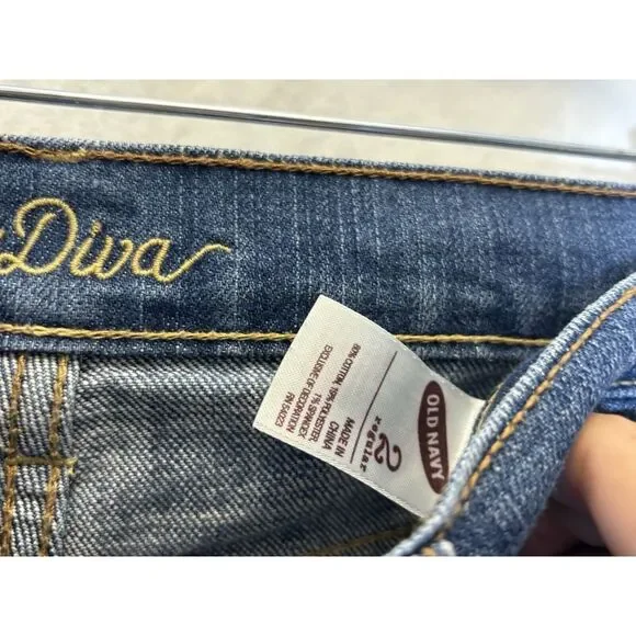 Old Navy The Diva Women's Boot-Cut Low-Rise Denim Blue Jeans Size 2 G13 - Picture 3 of 4